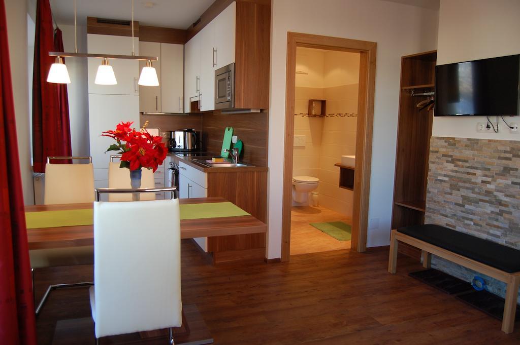 Appartement Pension Albert Zell am See Oda fotoğraf